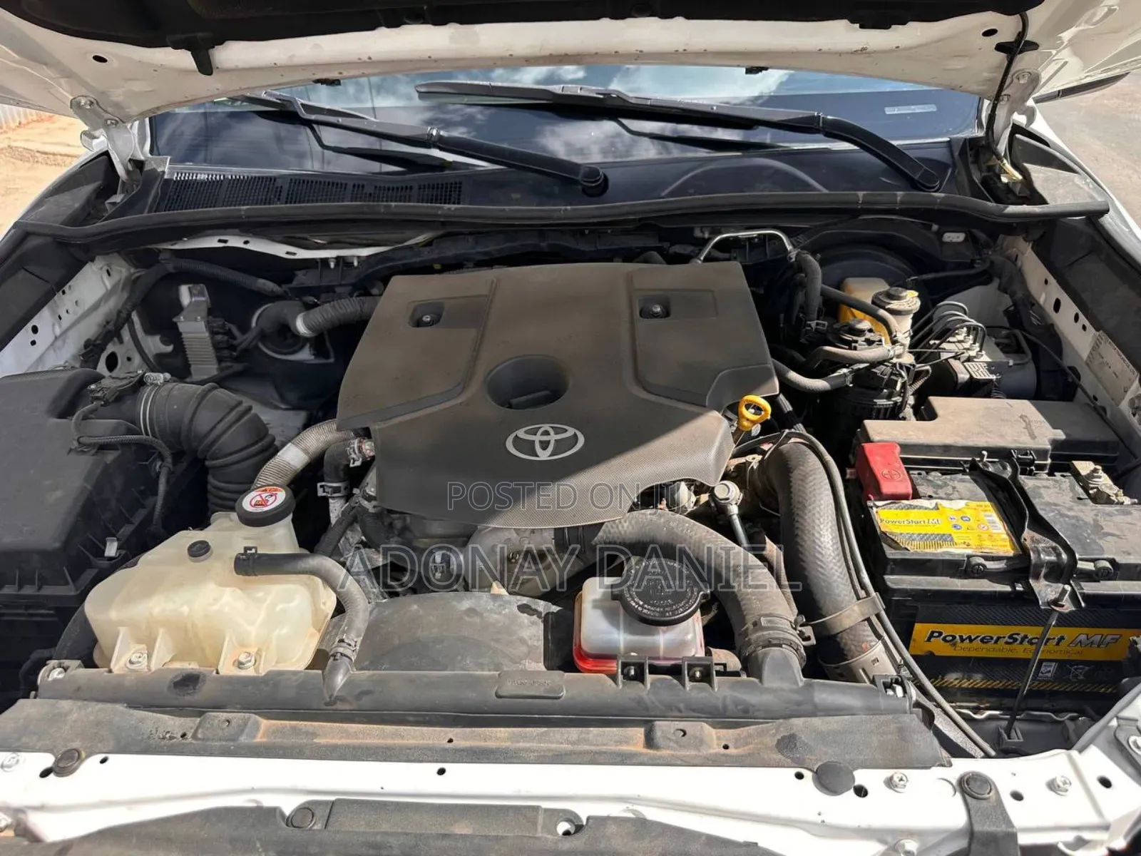 Toyota Hilux Revo Double Cab Deisel 2.8 AWD 2021 White