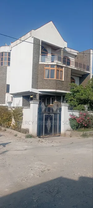 Furnished 6bdrm House in Bole for sale