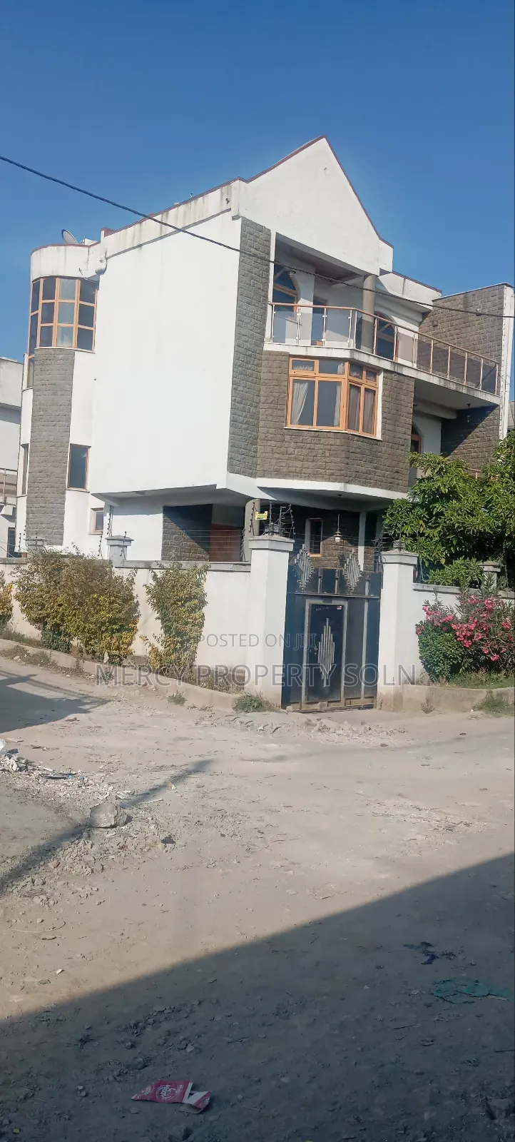 Furnished 6bdrm House in Bole for sale