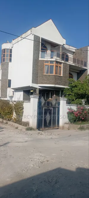 Furnished 6bdrm House in Bole for sale