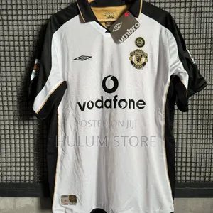 Photo - Manchester United Double Face Retro Jersey