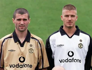 Manchester United Double Face Retro Jersey