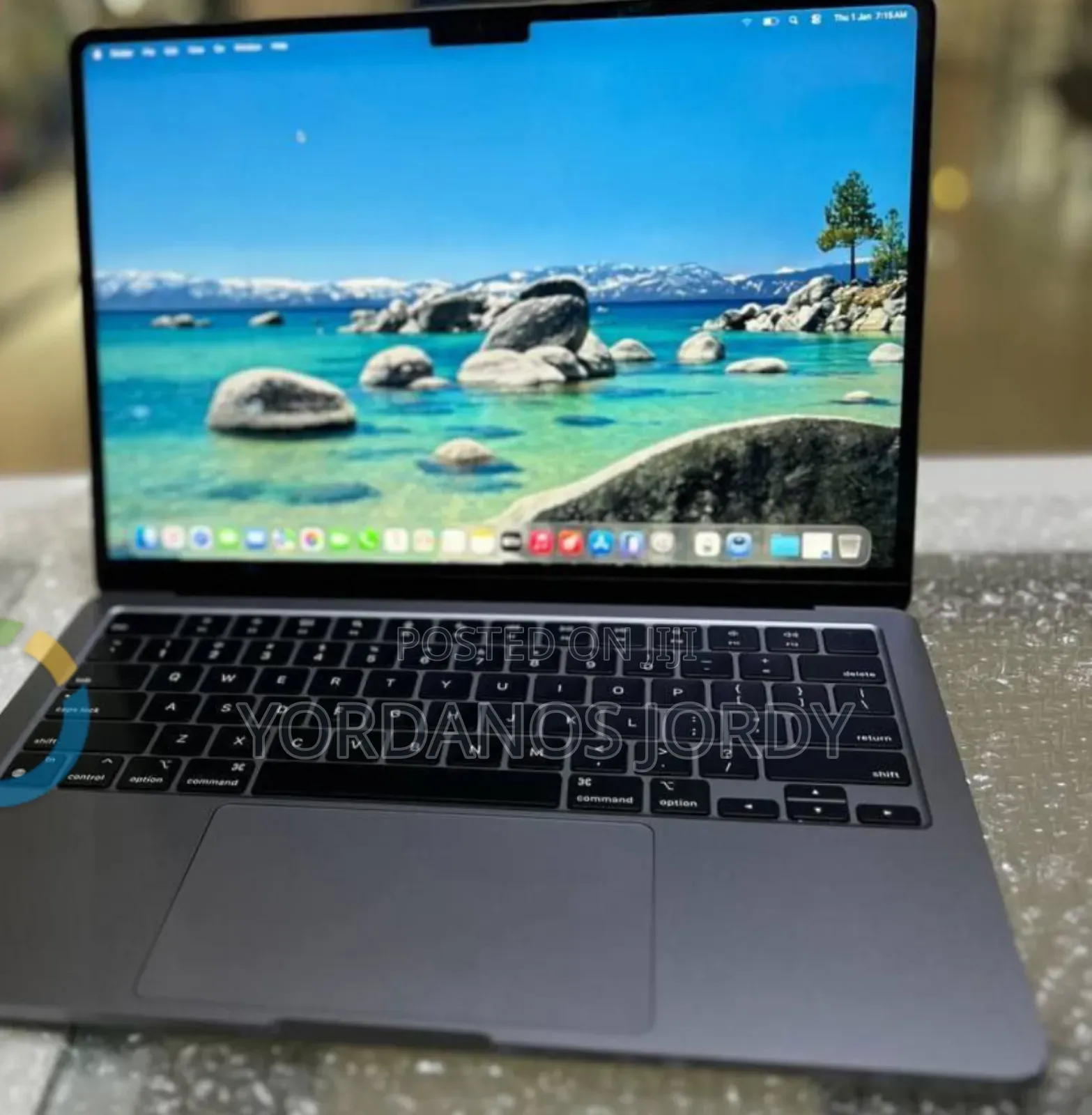 New Laptop Apple MacBook Air 2022 M2 8GB Apple M2 SSD 256GB