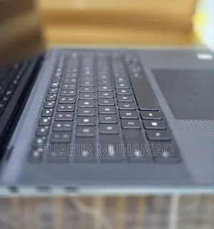 New Laptop Dell XPS 15 16GB Intel Core I7 SSD 512GB