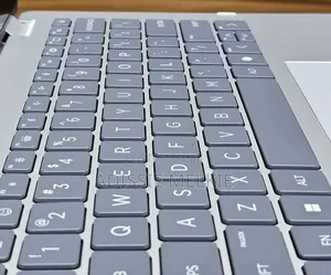 New Laptop HP OmniBook 5 14" 8GB Intel Core Ultra 5 SSD 512GB