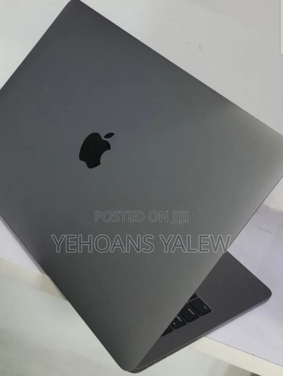 New Laptop Apple MacBook Pro 2017 8GB Intel Core I5 SSD 256GB