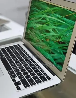 New Laptop Apple MacBook Air 2011 4GB Intel Core I5 SSD 128GB