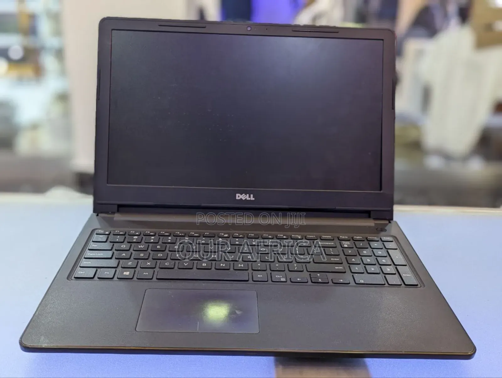 Laptop Dell 4GB HDD 500GB