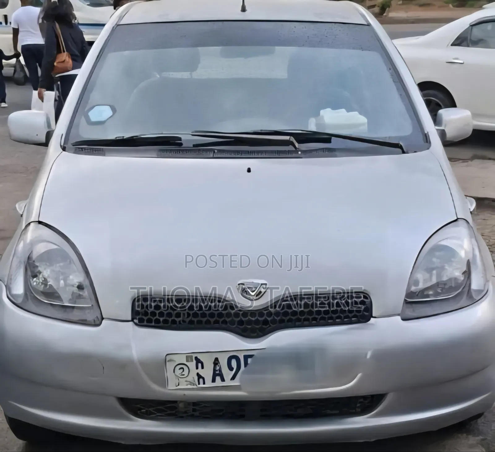 Toyota Vitz 2001 Silver
