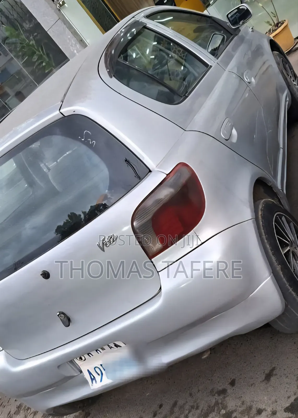 Toyota Vitz 2001 Silver