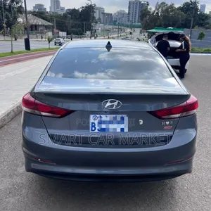 Hyundai Avante 2016 Gray