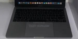 Laptop Apple MacBook Pro 2017 8GB Intel Core I5 SSD 256GB
