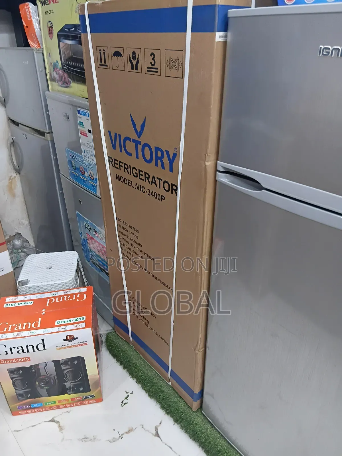 Victory 330(Model Top Freezer