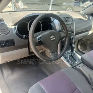 Suzuki Grand Vitara 2012 Brown