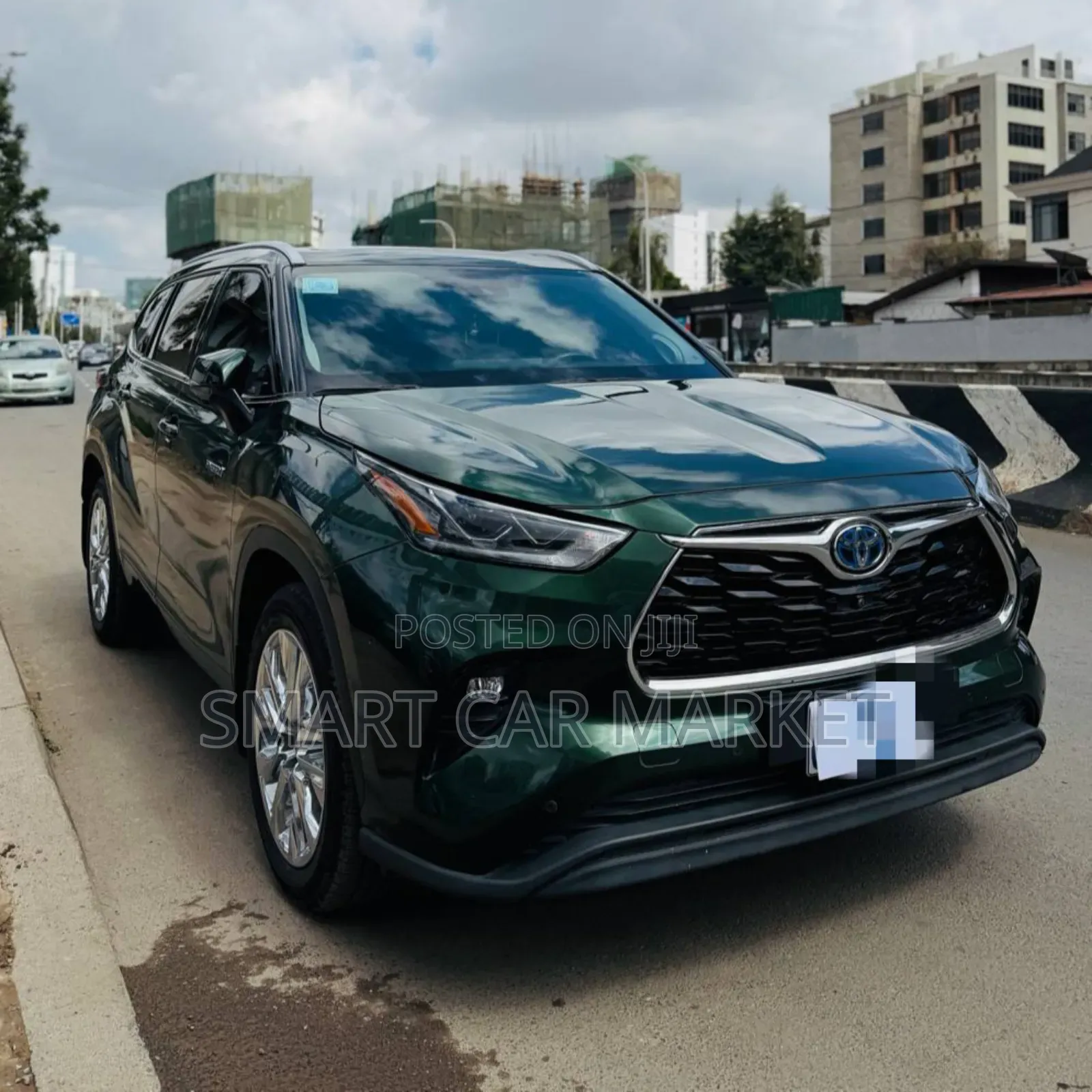 Toyota Highlander Hybrid 2022 Green