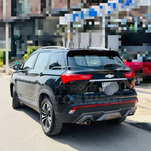 Chevrolet Captiva 2021 White