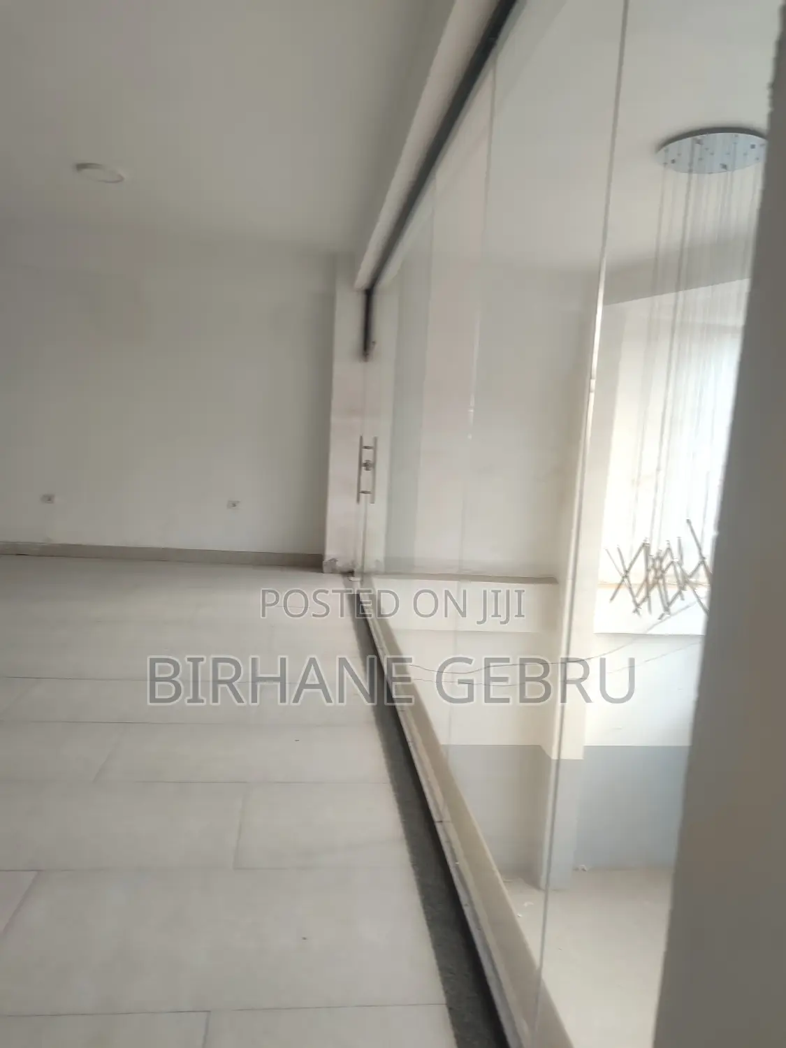 Space Rent for Cafe .Berger .Resturant