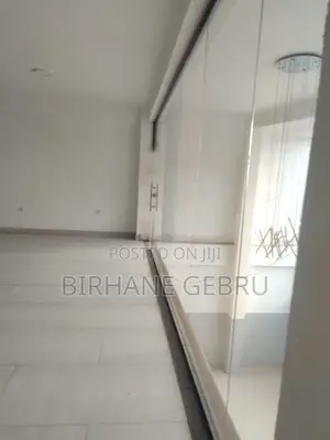 Space Rent for Cafe .Berger .Resturant