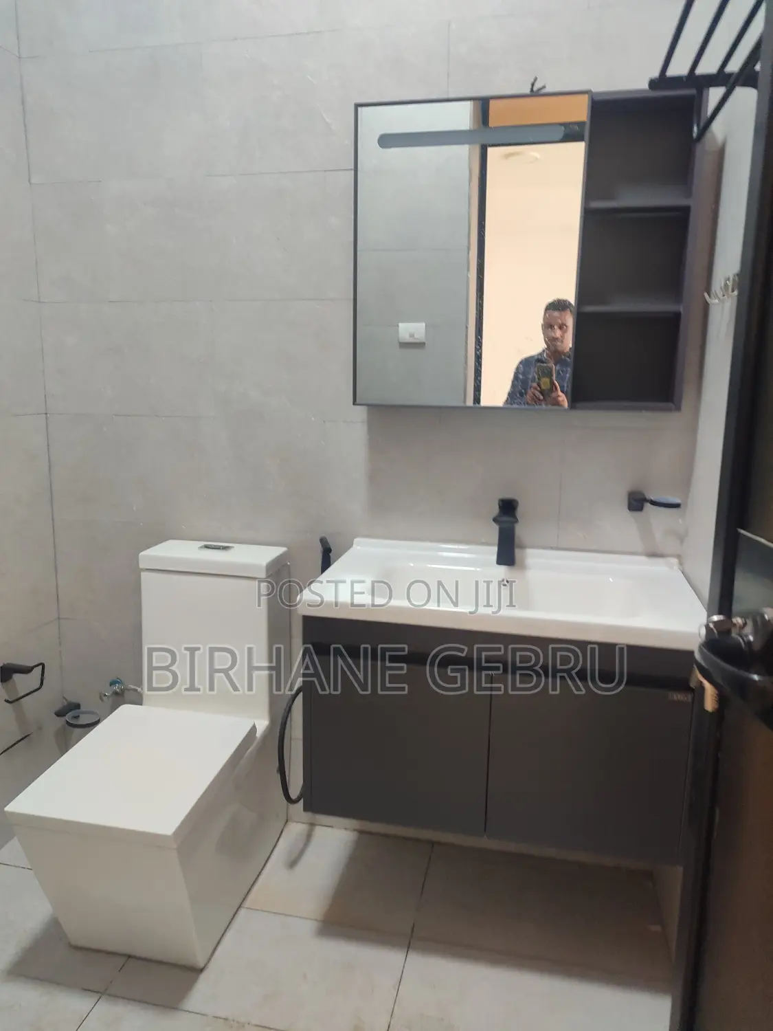 Space Rent for Cafe .Berger .Resturant