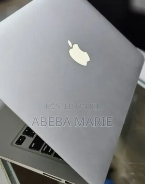 New Laptop Apple MacBook Air 2015 8GB Intel Core I5 SSD 256GB