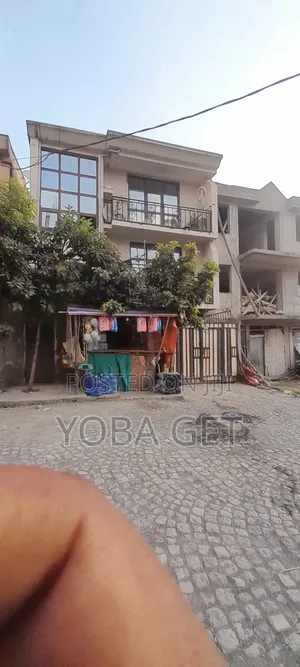 5bdrm House in አስቸካይ የሚሸጥ ቤት, Akaky Kaliti for sale