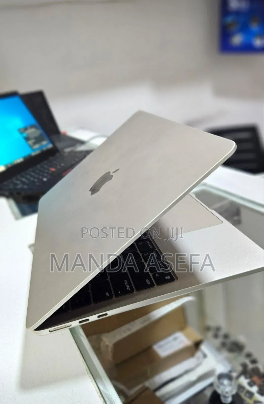 New Laptop Apple MacBook Air 2022 M2 8GB Apple M2 SSD 256GB