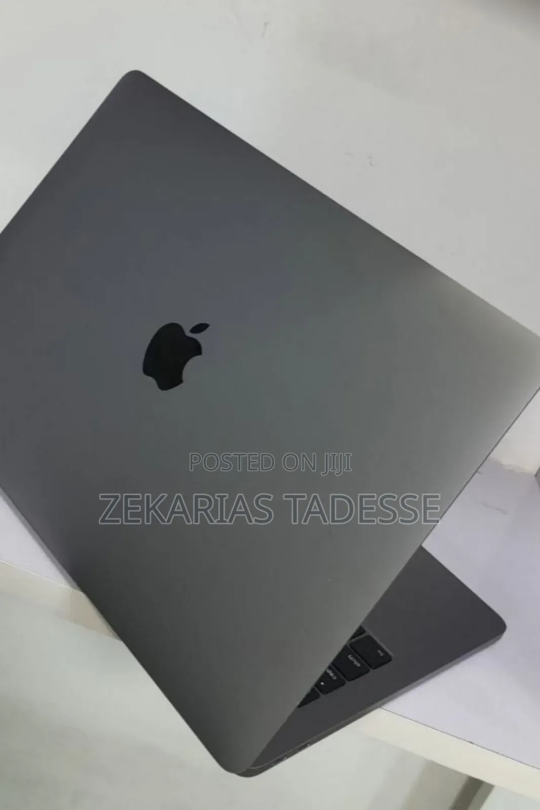 New Laptop Apple MacBook Pro 2017 8GB Intel Core I5 SSD 128GB