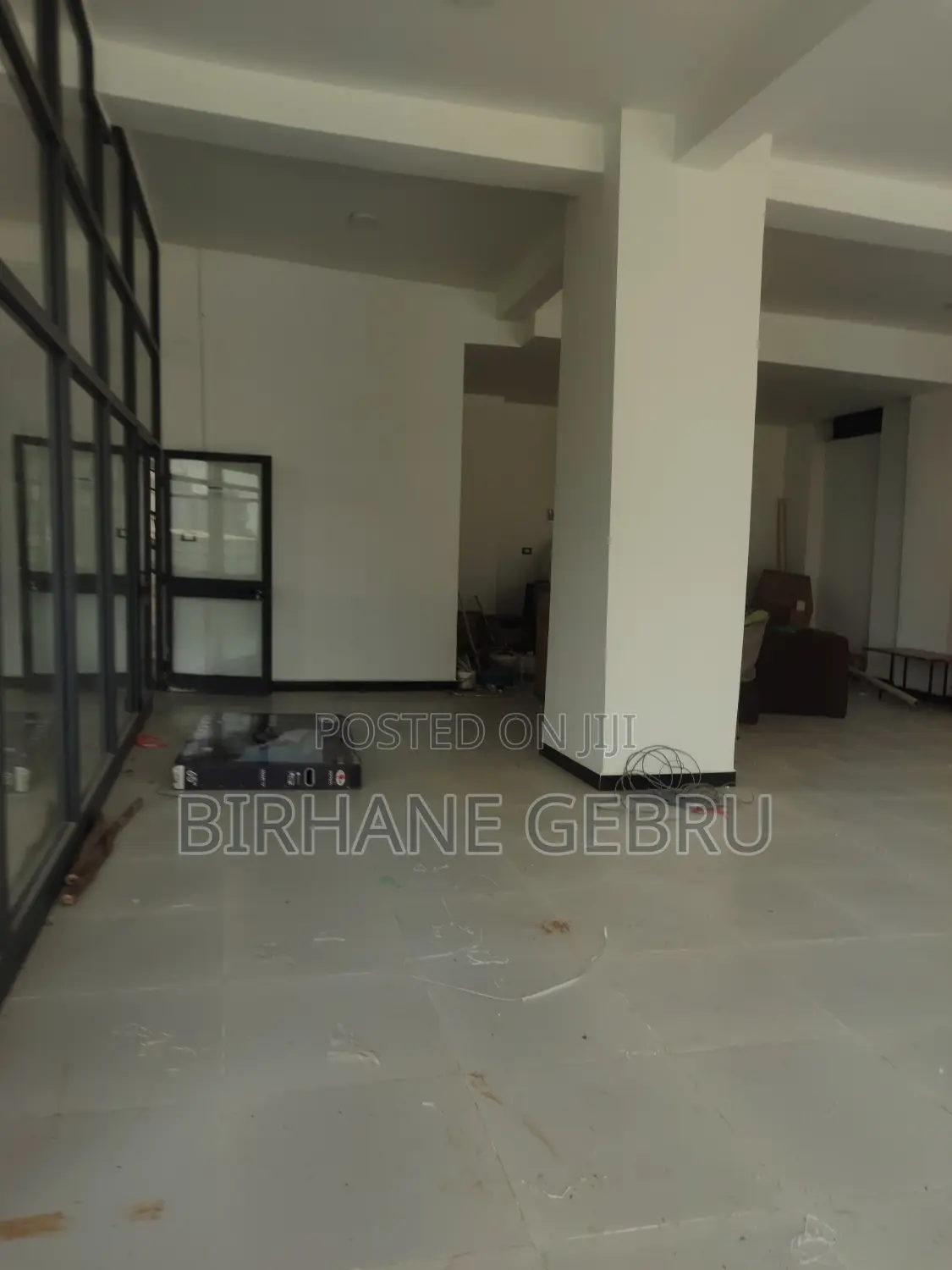 Space Rent for Baker Cafe .Eletronics Sper Market