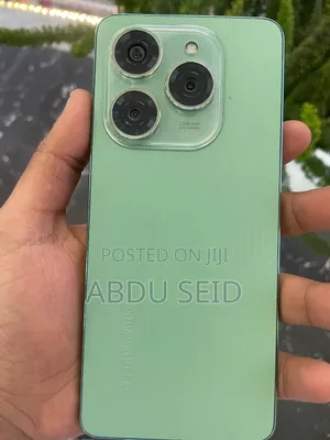 Photo - New Tecno Spark 20 Pro 256 GB Green