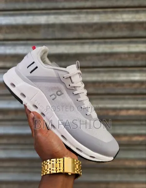 On Cloud Nova |New in Box| (On Holiday Sale) Free Delivery