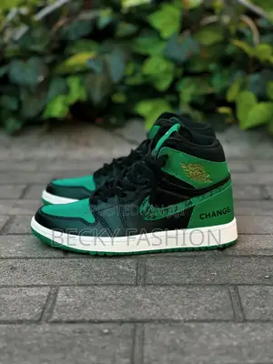 Air Jordan 1 High Og Shoes