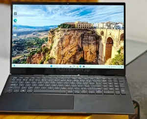 New Laptop Dell Inspiron 15 16GB Intel Core I7 SSD 512GB