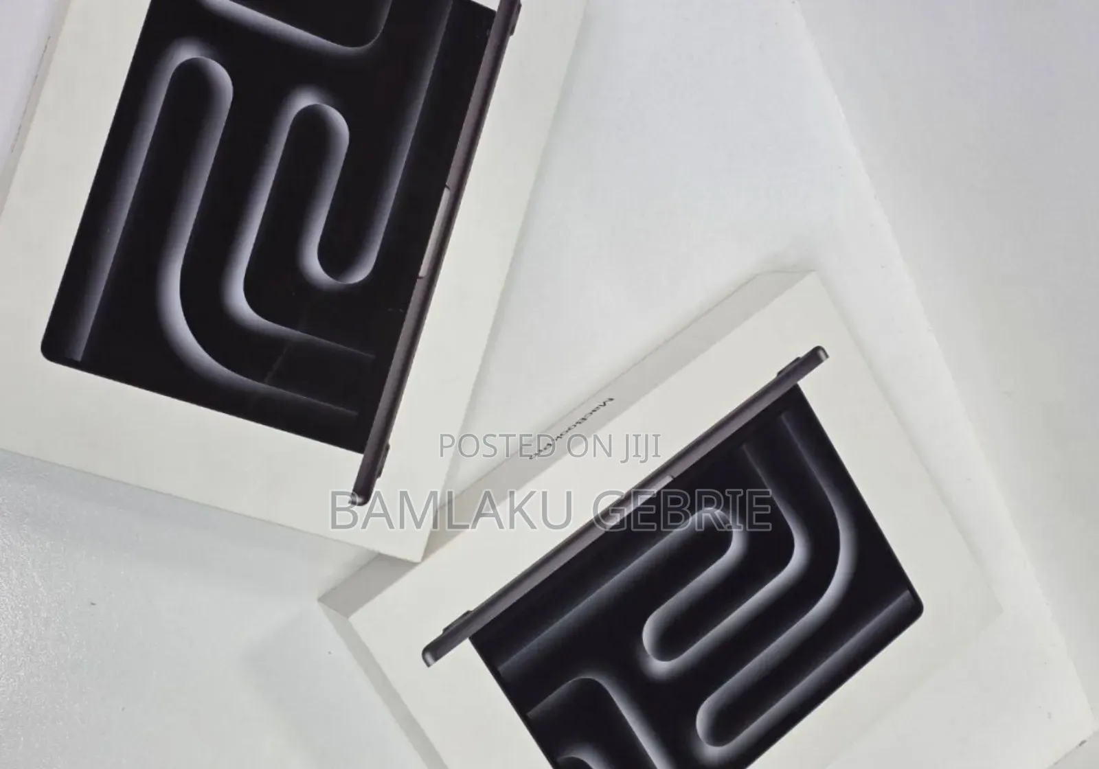 New Laptop Apple MacBook Pro 2024 M4 14-Inch 16GB Apple M4 SSD 1T