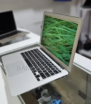 New Laptop Apple MacBook Air 2015 8GB Intel Core I5 SSD 256GB