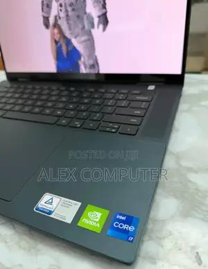 New Laptop Dell 16GB Intel Core I7 SSD 512GB