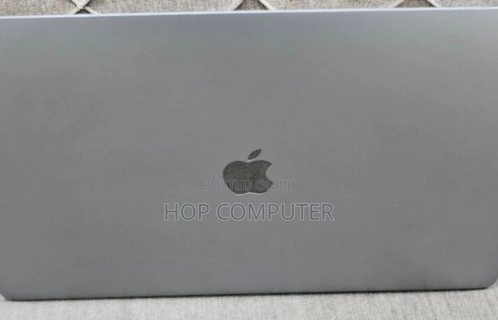 New Laptop Apple MacBook Pro 2019 16GB Intel Core I9 SSD 512GB