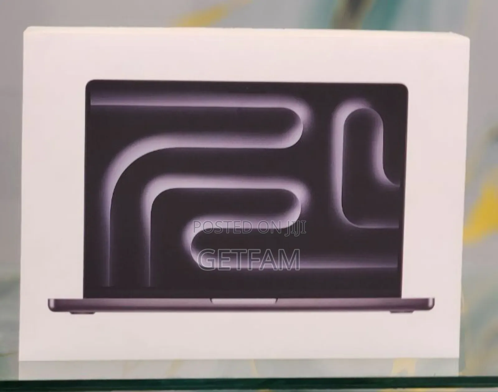 New Laptop Apple Macbook Pro 2025 M5 14-Inch 16GB Apple M5 SSD 512GB