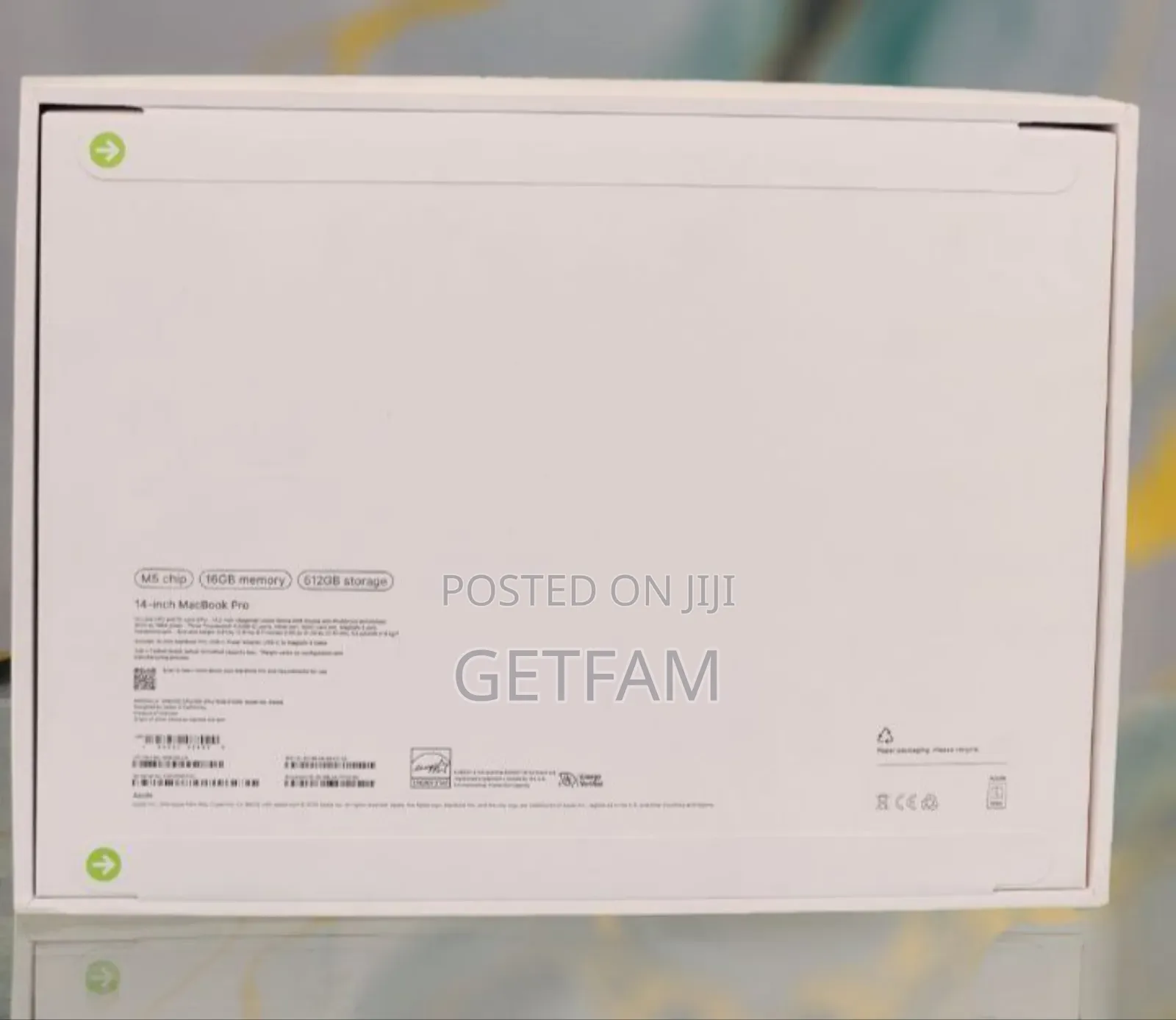 New Laptop Apple Macbook Pro 2025 M5 14-Inch 16GB Apple M5 SSD 512GB