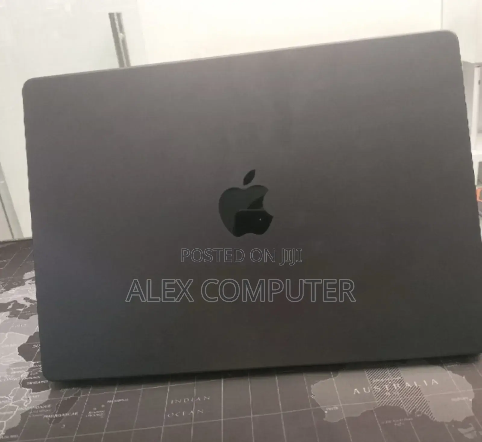 New Apple MacBook Pro 2024 M4 14-Inch 24GB Apple M4 Pro SSD 512GB