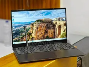 New Laptop Dell 16GB Intel Core I7 SSD 512GB