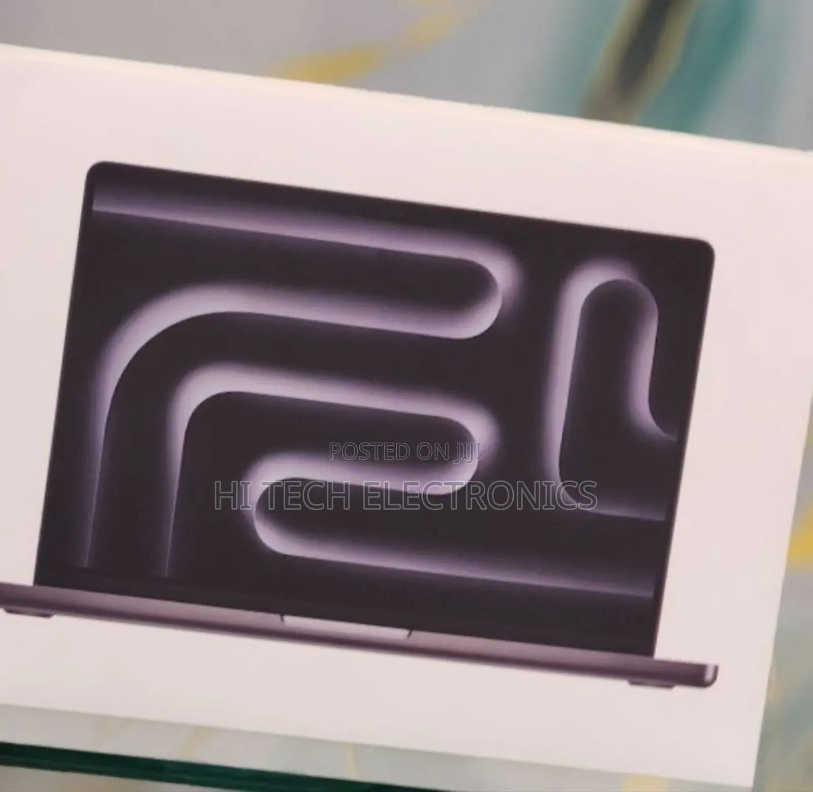 New Laptop Apple Macbook Pro 2025 M5 14-Inch 16GB Apple M5 SSD 512GB