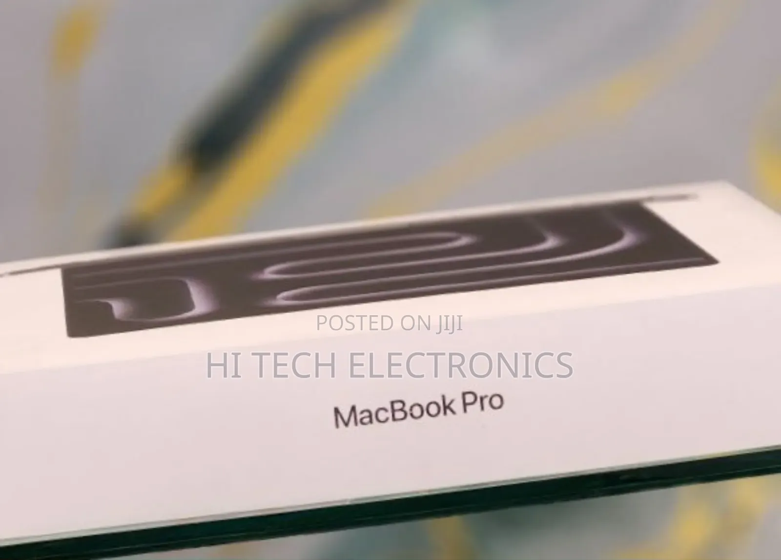 New Laptop Apple Macbook Pro 2025 M5 14-Inch 16GB Apple M5 SSD 512GB