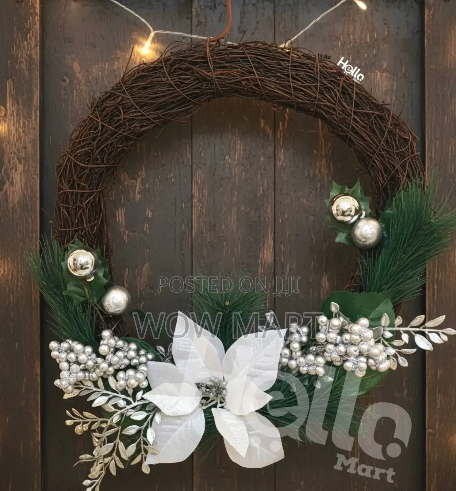 Christmas Wreath Featuring Silver Bauble