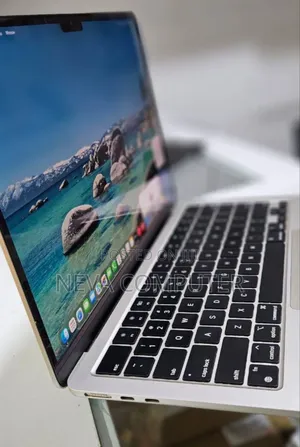 New Laptop Apple MacBook Air 2023 M2 8GB Apple M2 SSD 256GB