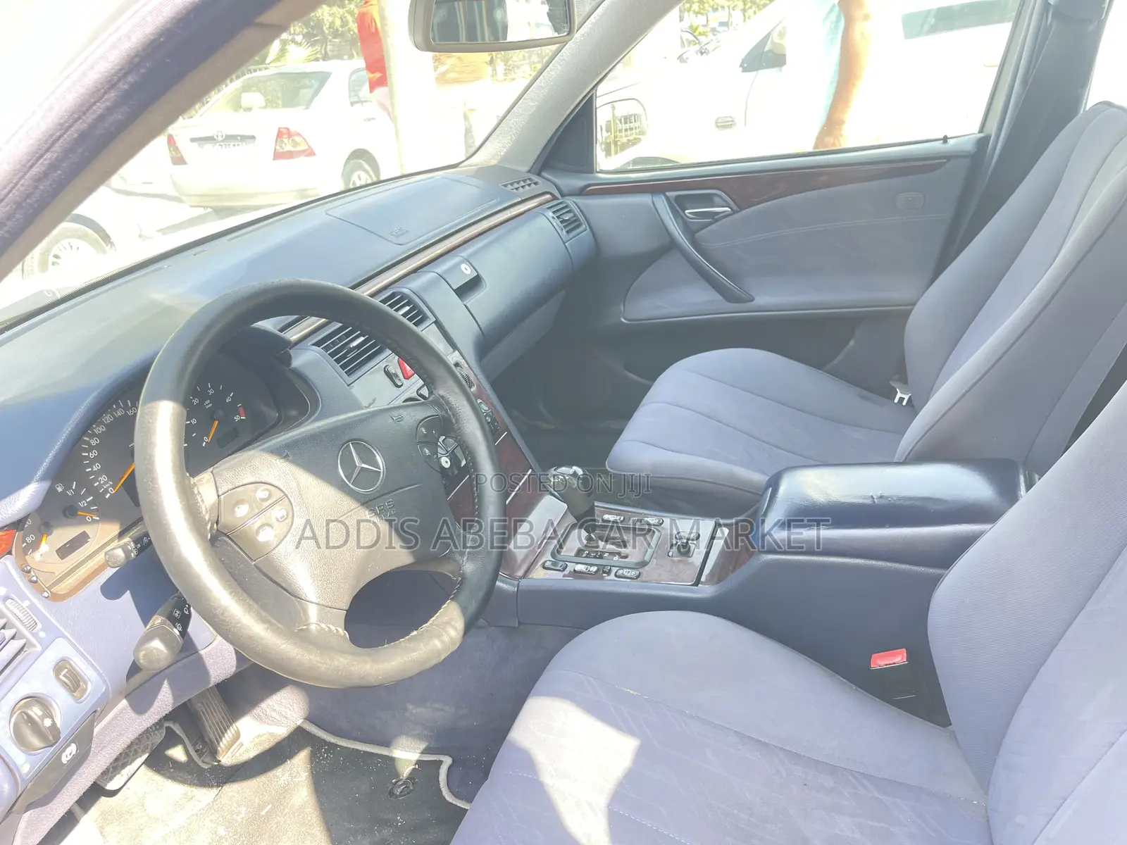 Mercedes-Benz 200 2000 White