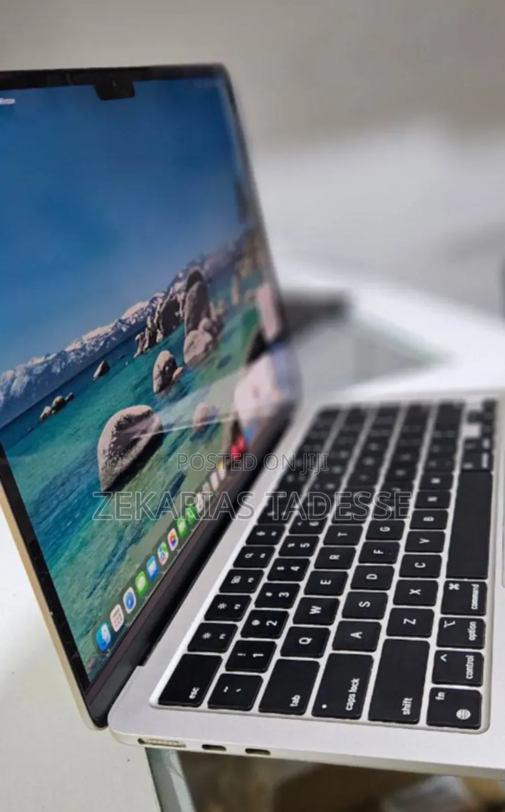 New Laptop Apple MacBook Air 2022 M2 8GB Apple M2 SSD 256GB