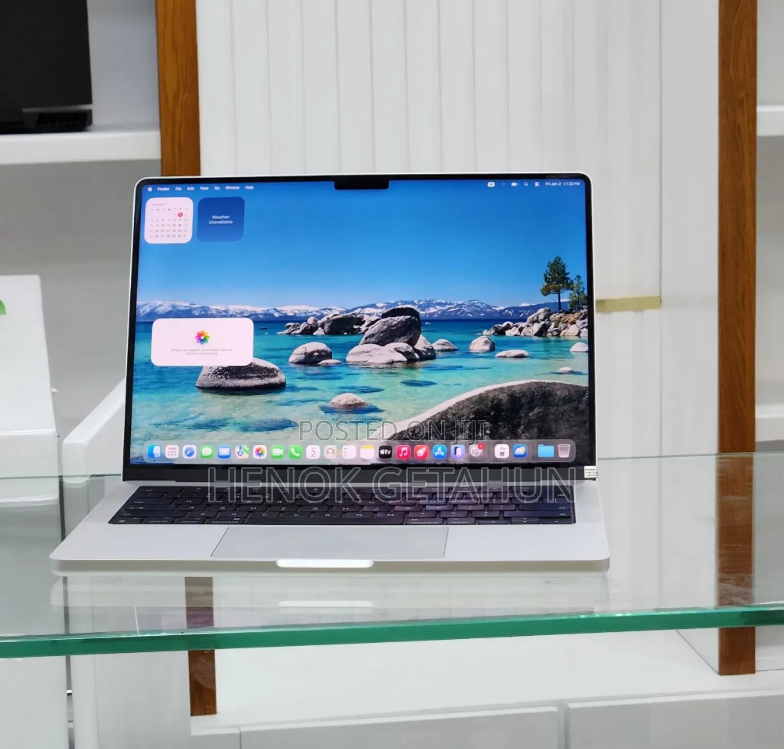 New Laptop Apple MacBook Pro 2023 M3 14-Inch 18GB Apple M3 SSD 512GB