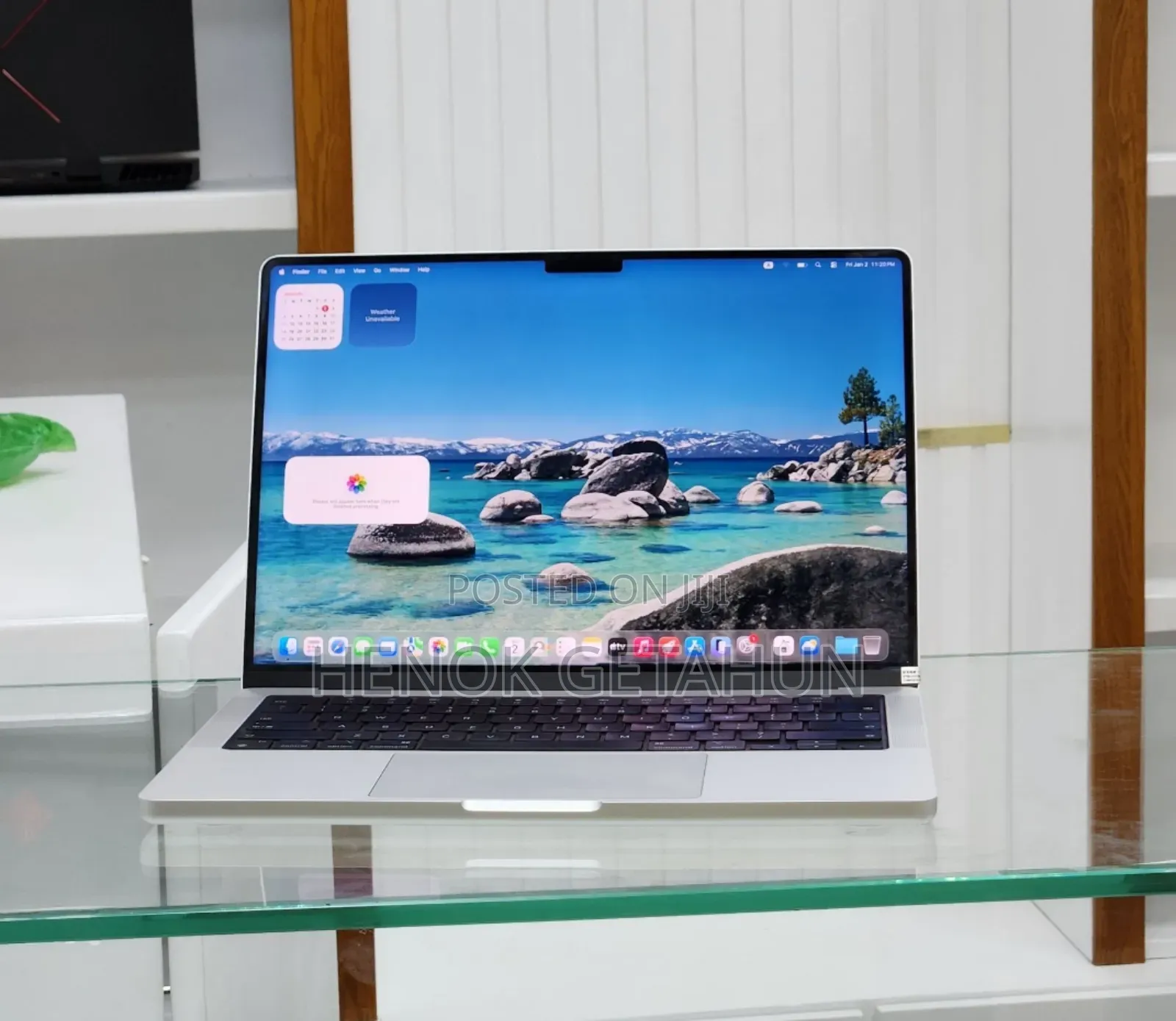 New Laptop Apple MacBook Pro 2023 M3 14-Inch 18GB Apple M3 SSD 512GB