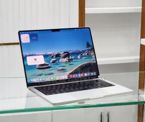 New Laptop Apple MacBook Pro 2023 M3 14-Inch 18GB Apple M3 SSD 512GB