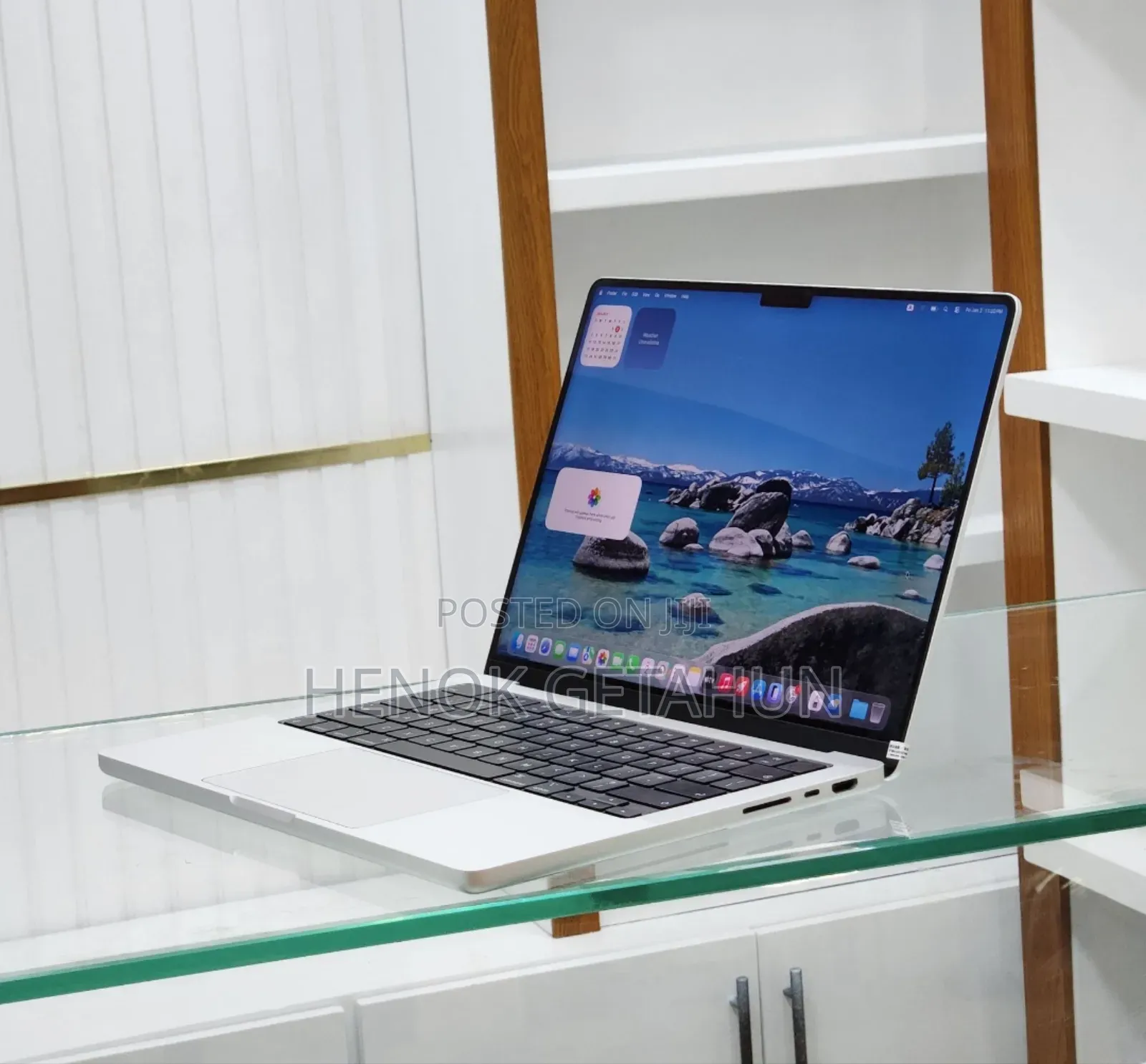 New Laptop Apple MacBook Pro 2023 M3 14-Inch 18GB Apple M3 SSD 512GB